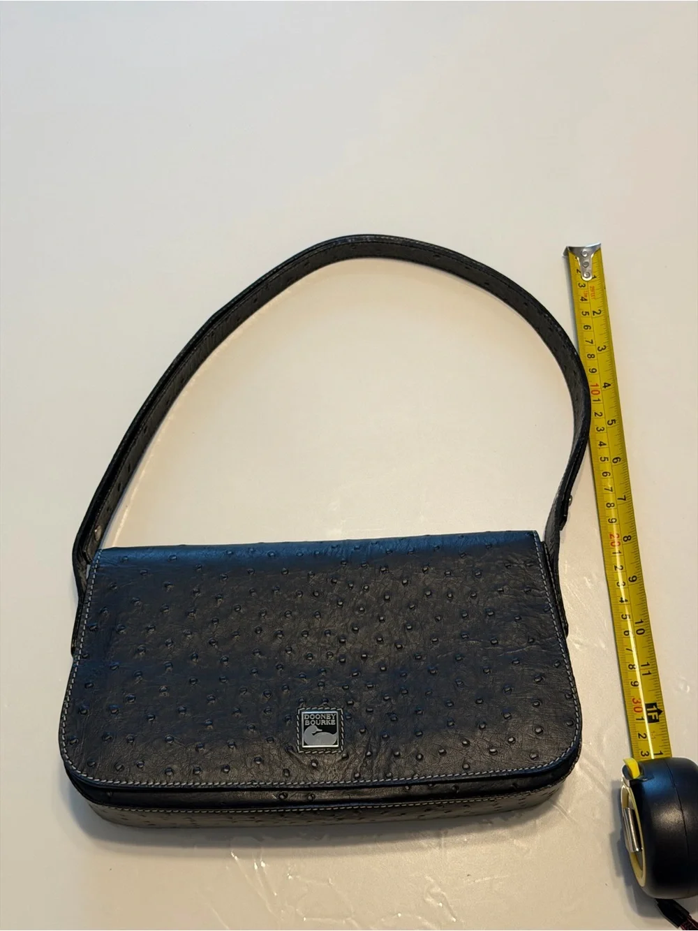 DOONEY & BOURKE Vintage Y2K East West Embossed Leather Flap Shoulder Bag - Picture 3 of 10